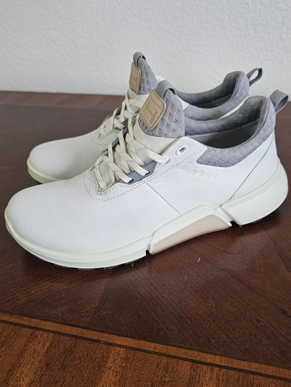 Ecco Biom GORE-TEX Women's Golf Shoes, White Size 6-6.5 EU37